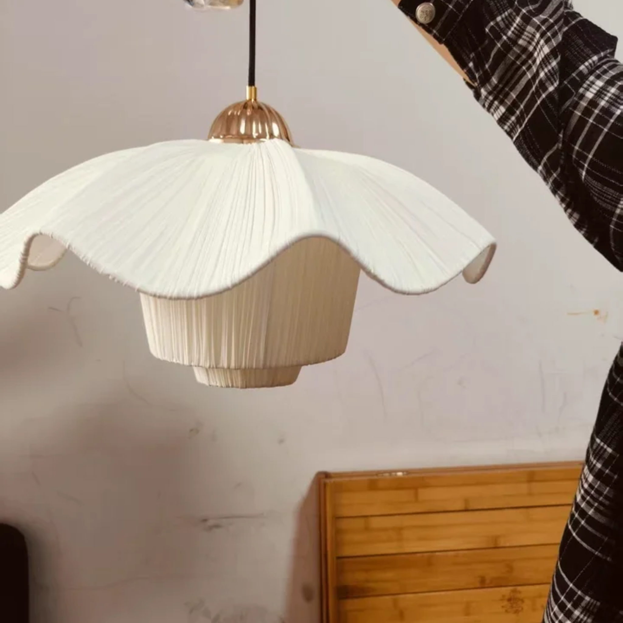 Blomst Fabric Petal Pendant Light for Nordic Homes, Ceiling Fixtures, Cream