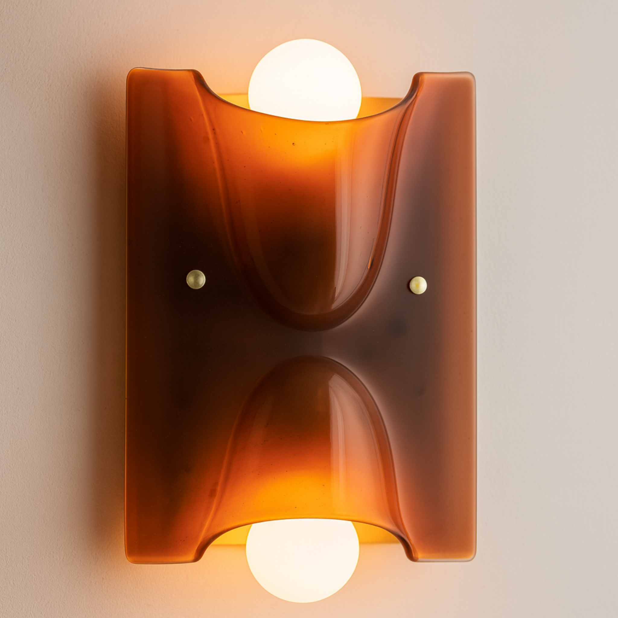 Modern Resin Wall Sconce Up Down LED Light Skonne, Amber, Fixtures, Glödra Sculptural Dual Beam