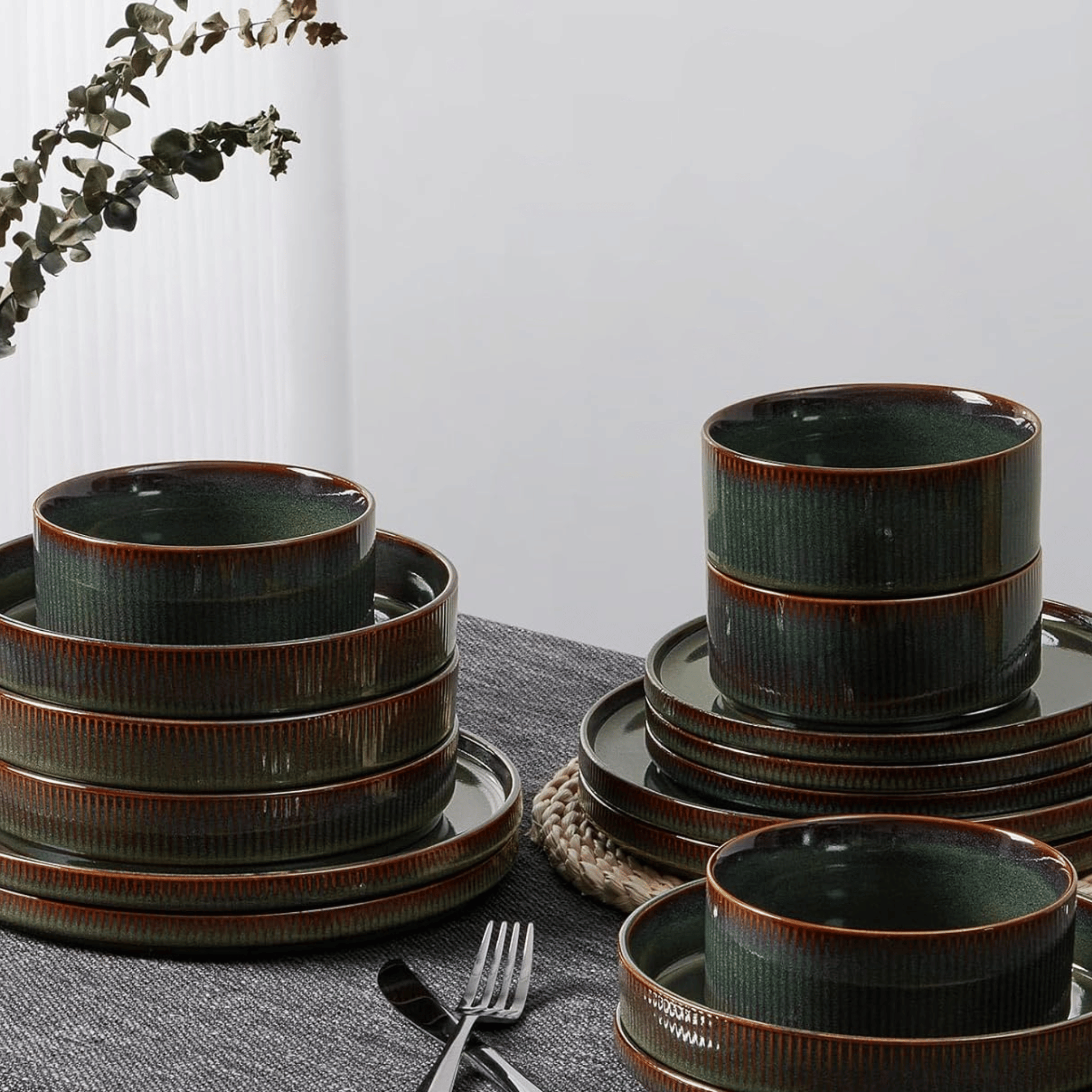 Ribbed Green Stoneware Dinnerware Set for 4 People, Sets, Grondal