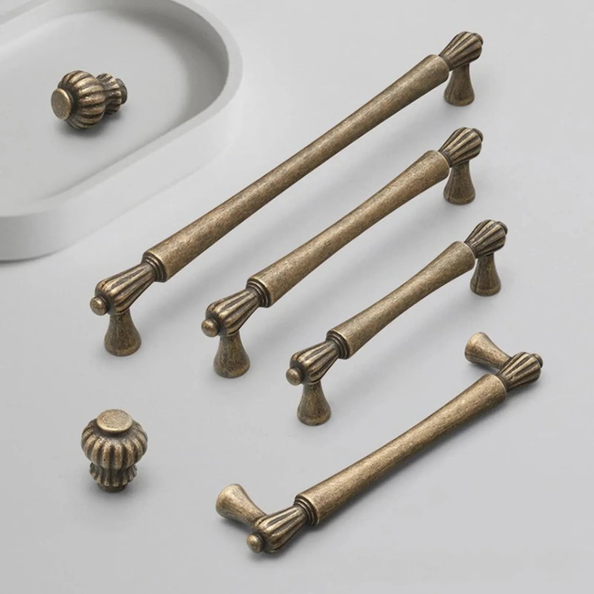 Halvard Vintage Antique Cabinet Drawer Pull Handle, Knobs & Handles, for Cabinets