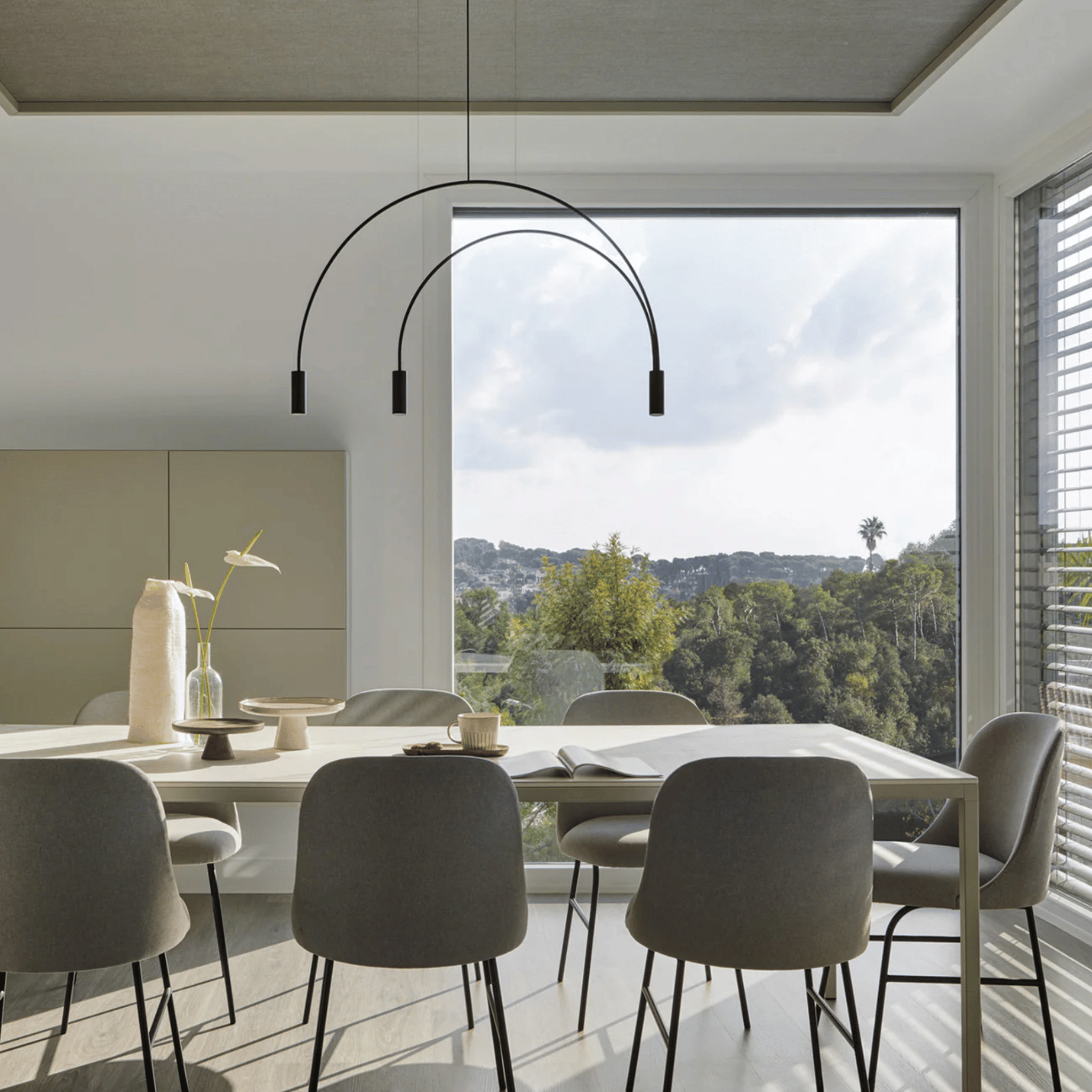 Halvbue Black Semi-Circle Triple Pendant for Dining, Ceiling Light Fixtures