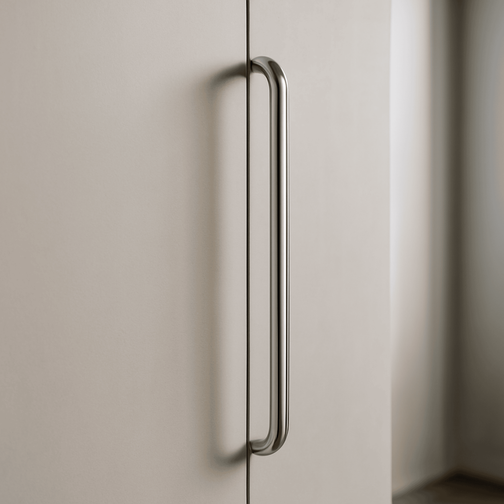 Lysbar Silver Chrome Pull Handle for Cabinets, Cabinet Knobs & Handles, Brass