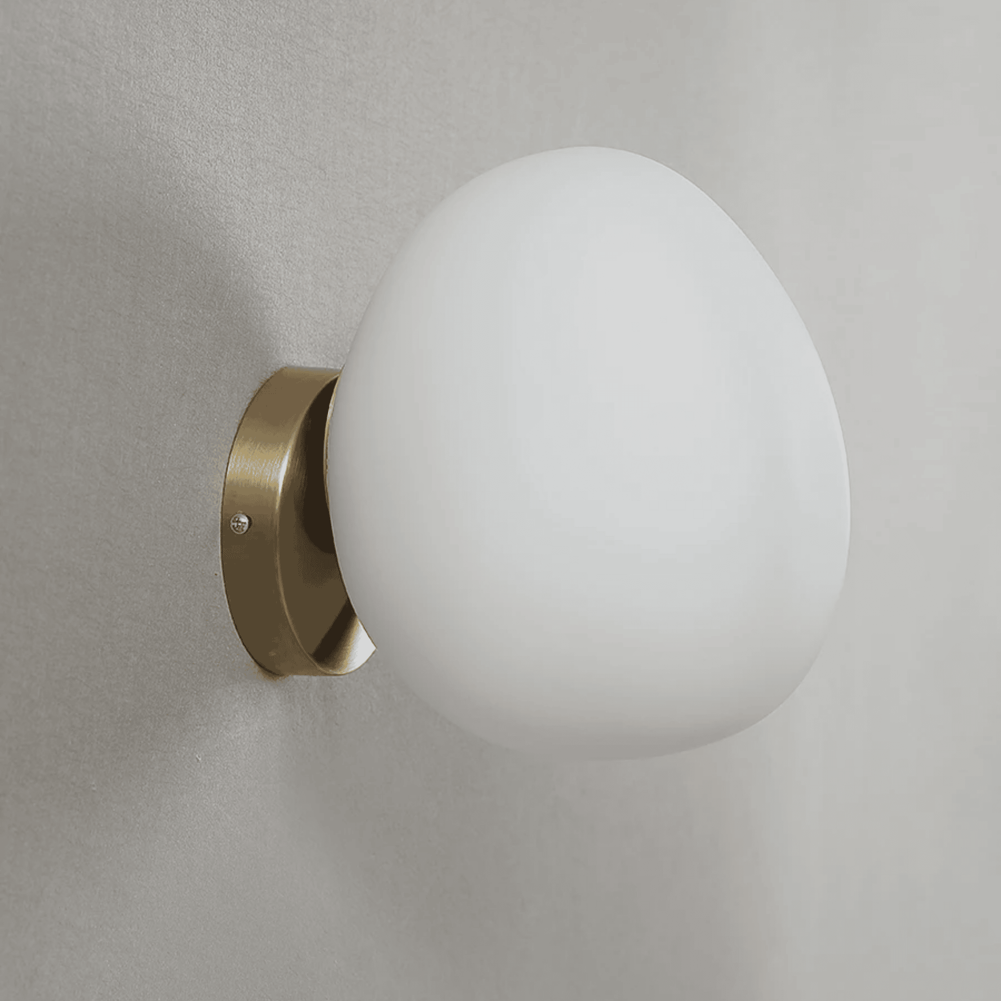 Lysvei Gold Wall Sconce Modern Glass Light Fixture, 9’’ (23cm), Fixtures, Sculptural Finish