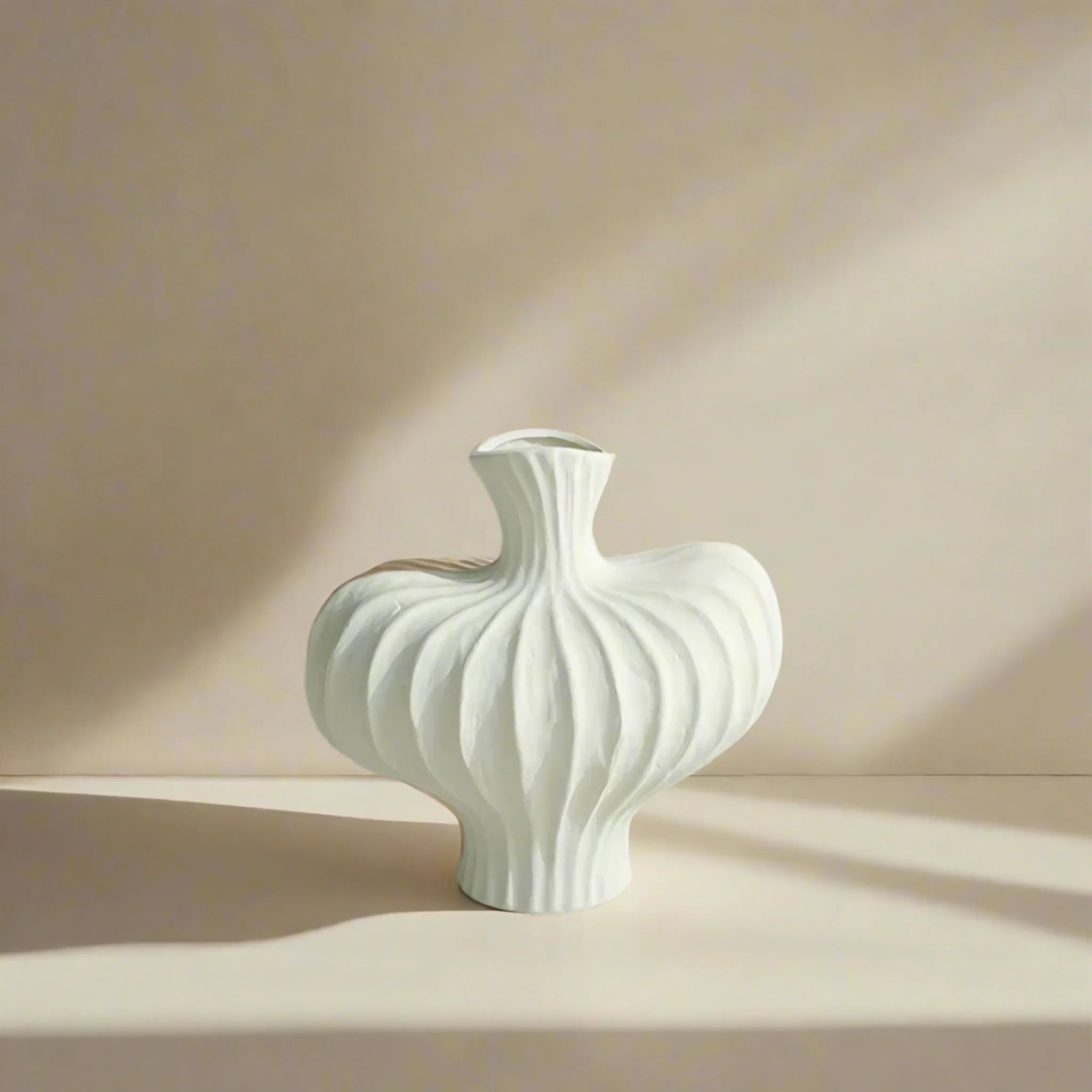 Stilla Ceramic-Look Vase – Modern Minimalist Decor, White, Vases, Tabletop