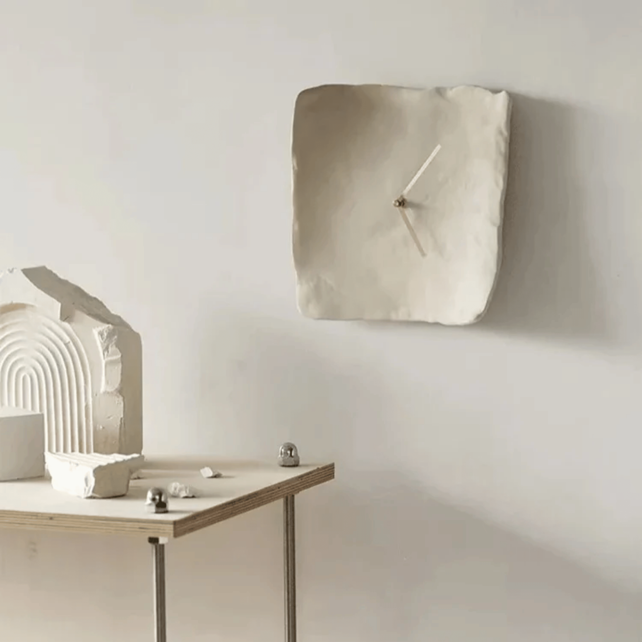 Stilla Handmade Resin Wall Clock Silent Minimalist, Clocks, Nordic