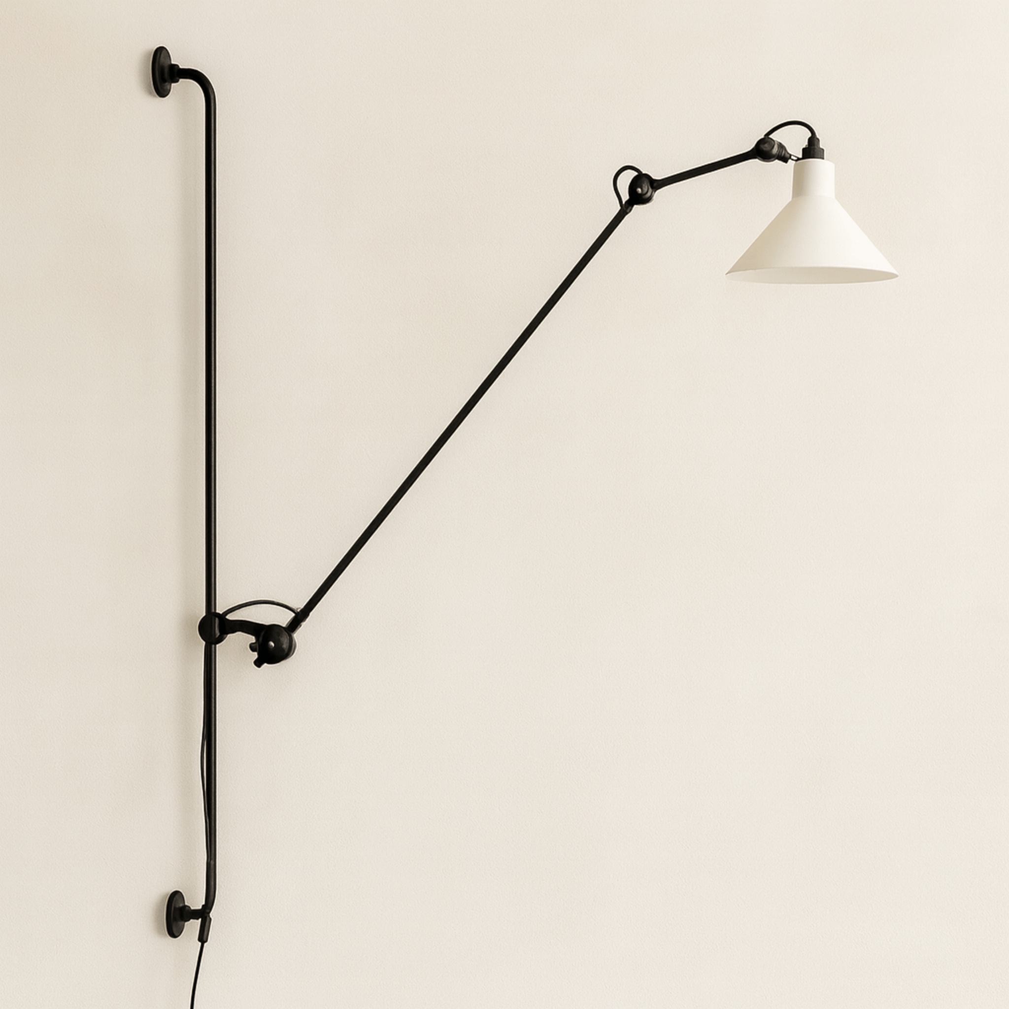 Adjustable Swing Arm LED Wall Sconce | Iron Light, White / Warm, Fixtures, Svinga