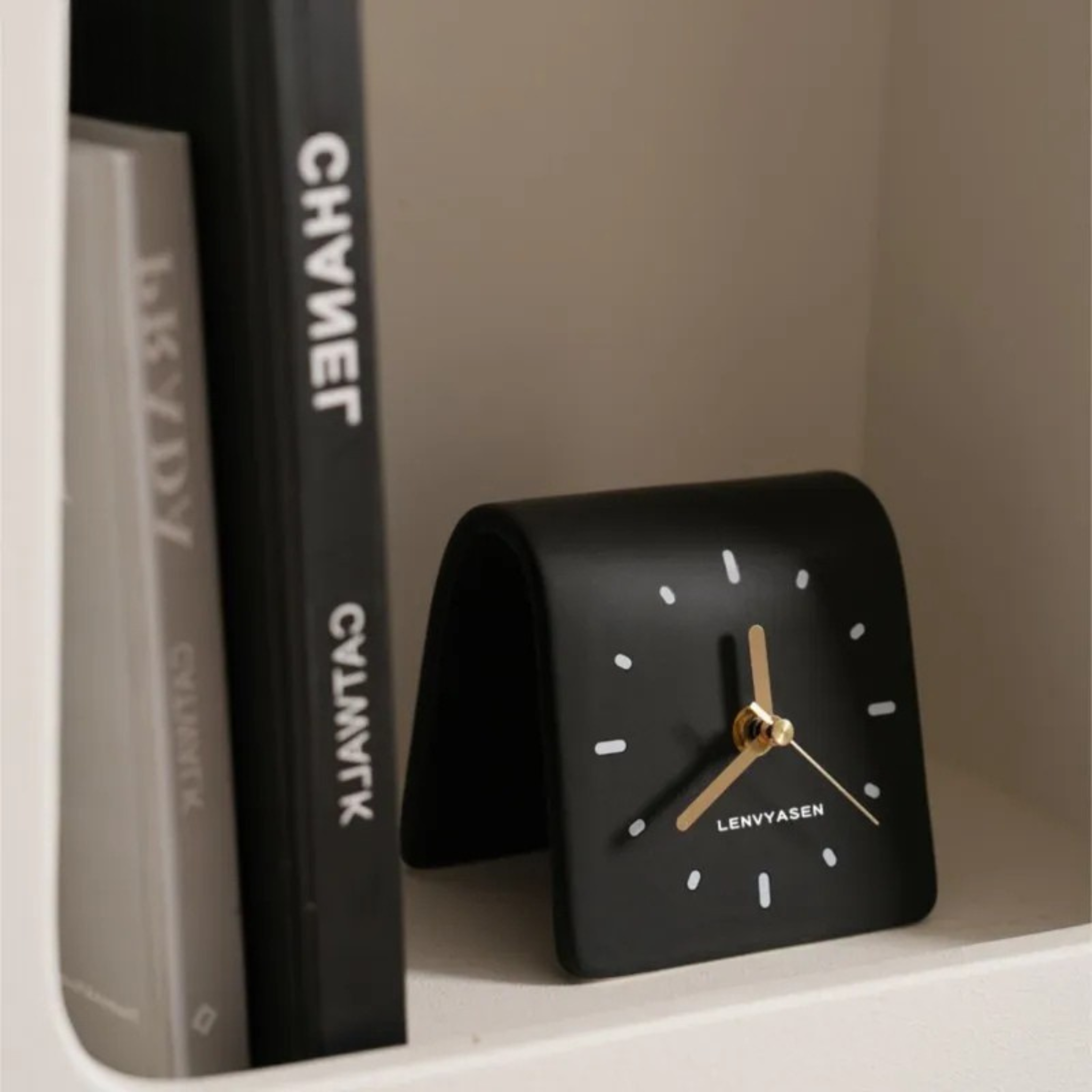 Silent Ceramic Desk Clock — Nordic Minimalist Style, Wall Clocks, Tilje for Modern Homes