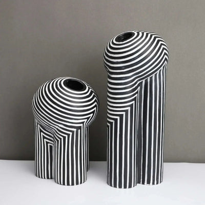Translation missing: en.Skonne Linjera Black and White Abstract Resin Vase, Vases, Sculptural