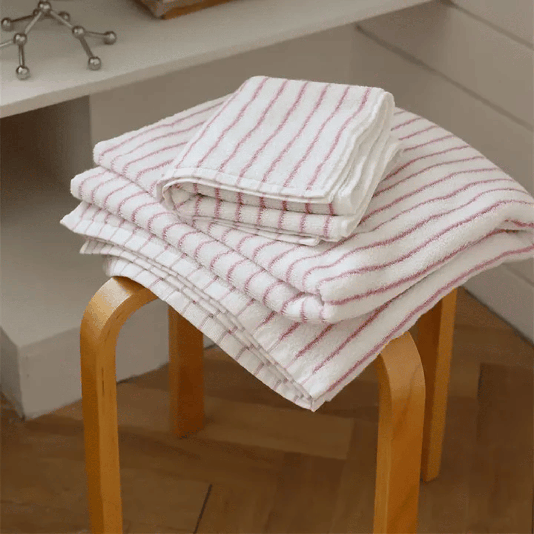 Randvik Retro Stripe Cotton Towel – Soft & Absorbent, Bath Towels, Pink Combed