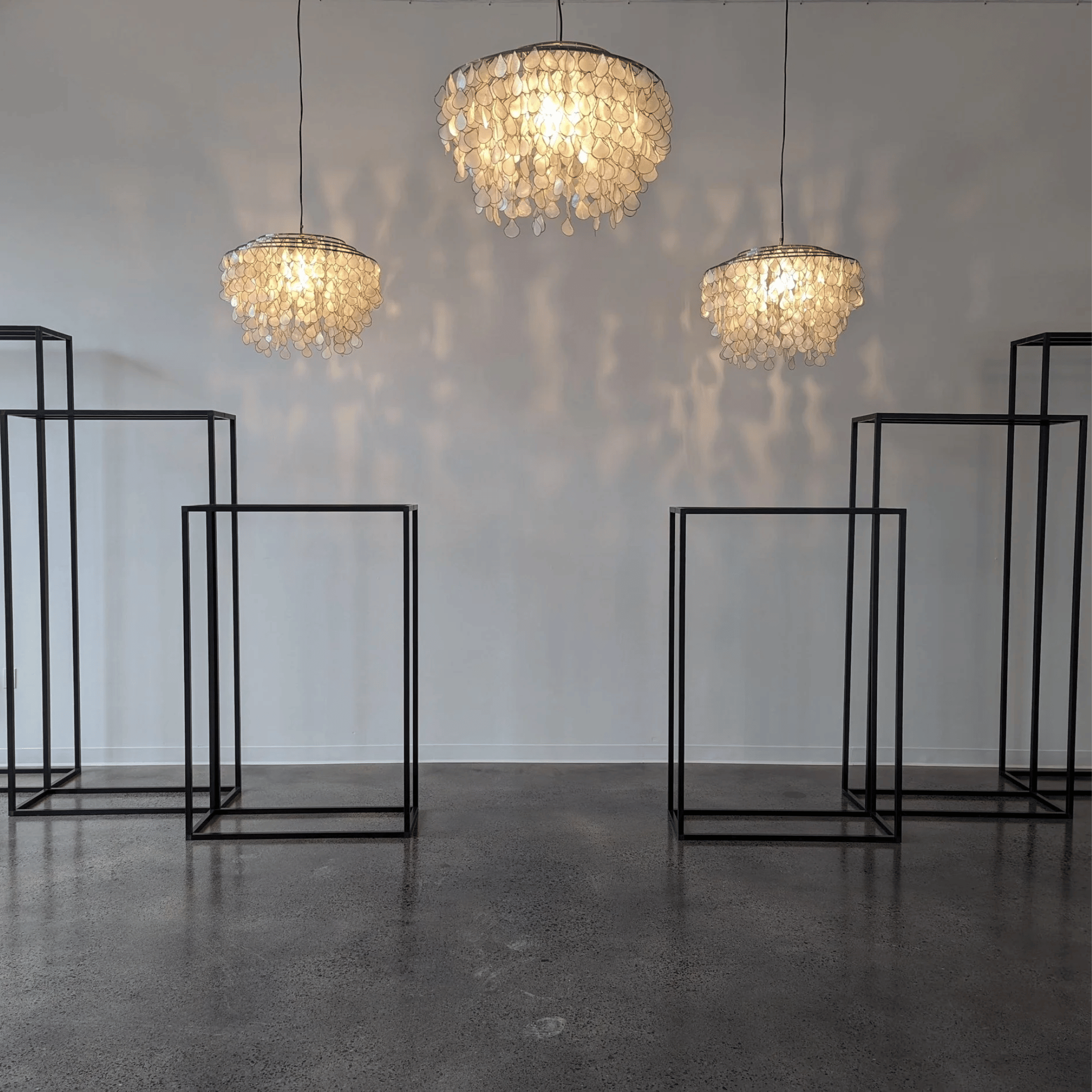Skjelva Shell Chandelier Nordic Retro Pendant Light, Chandeliers