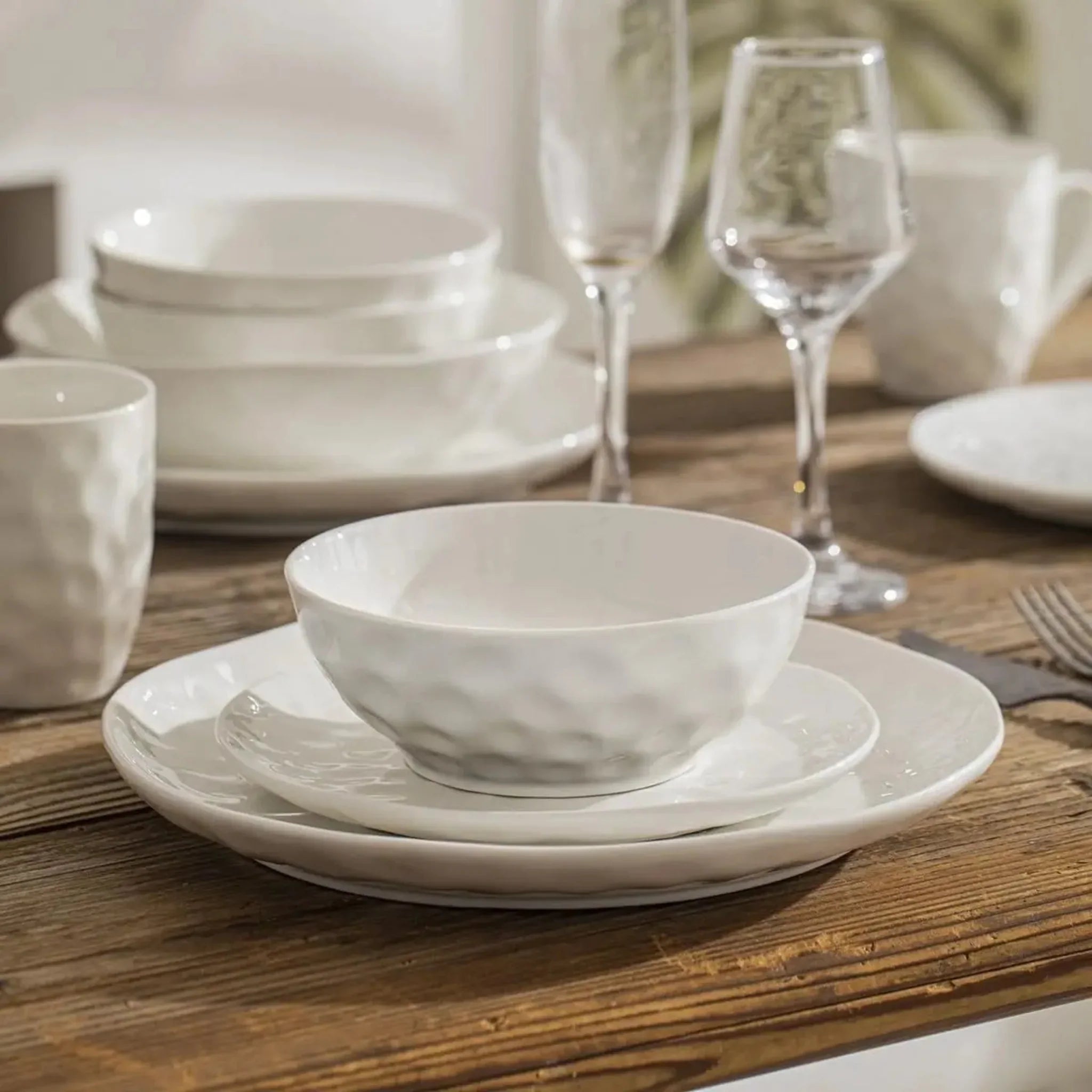 Chip-Resistant White Porcelain 12-Piece Dinner Set, Dinnerware Sets, Solvik