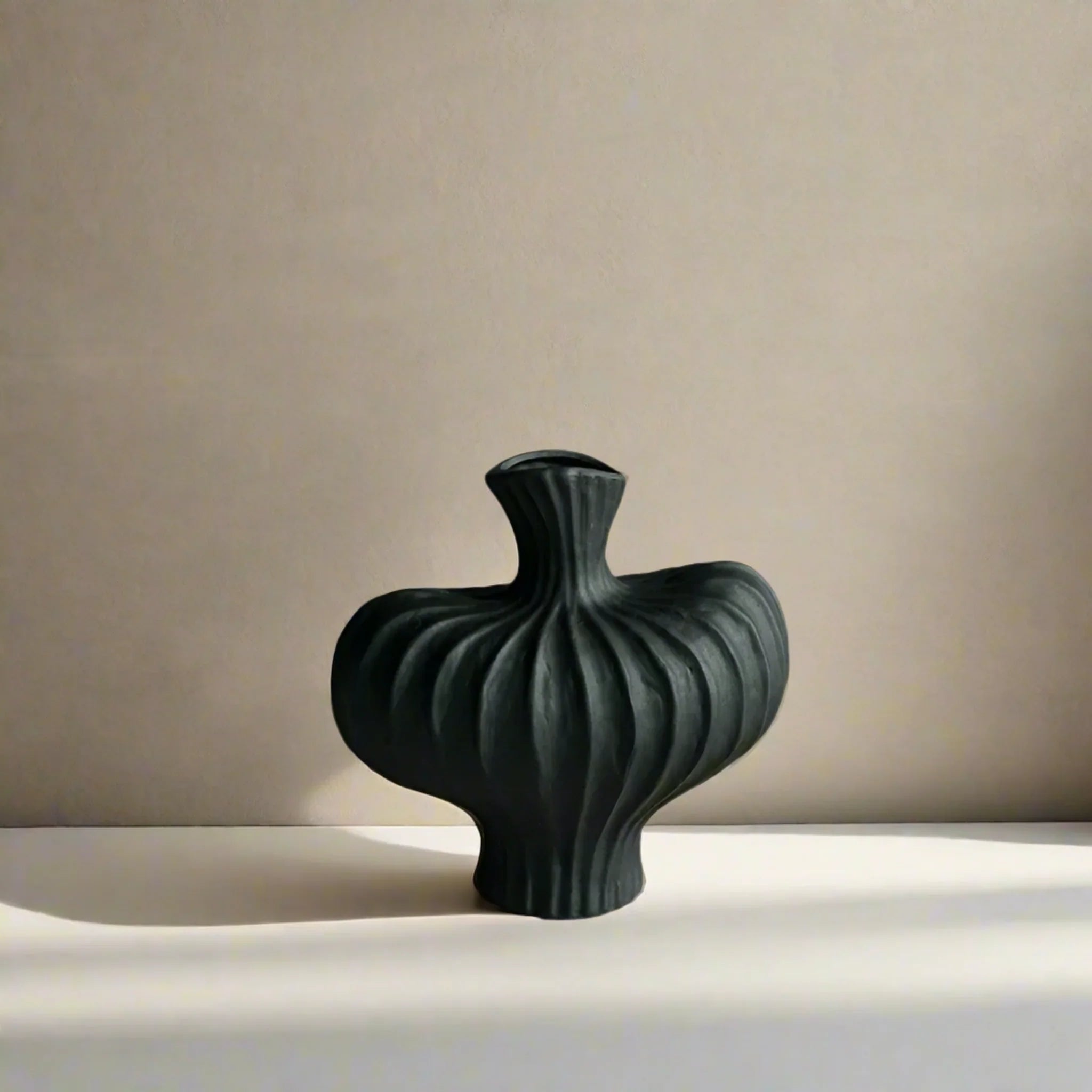 Stilla Ceramic-Look Vase – Modern Minimalist Decor, Vases, Tabletop