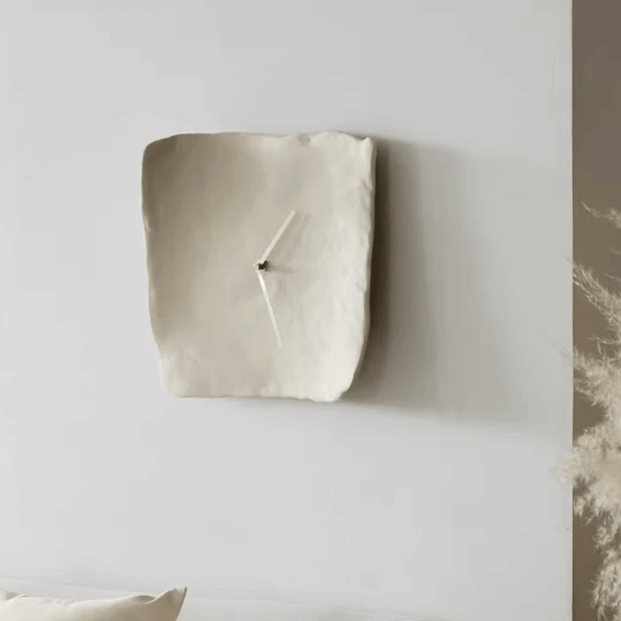 Stilla Handmade Resin Wall Clock Silent Minimalist, Clocks, Nordic