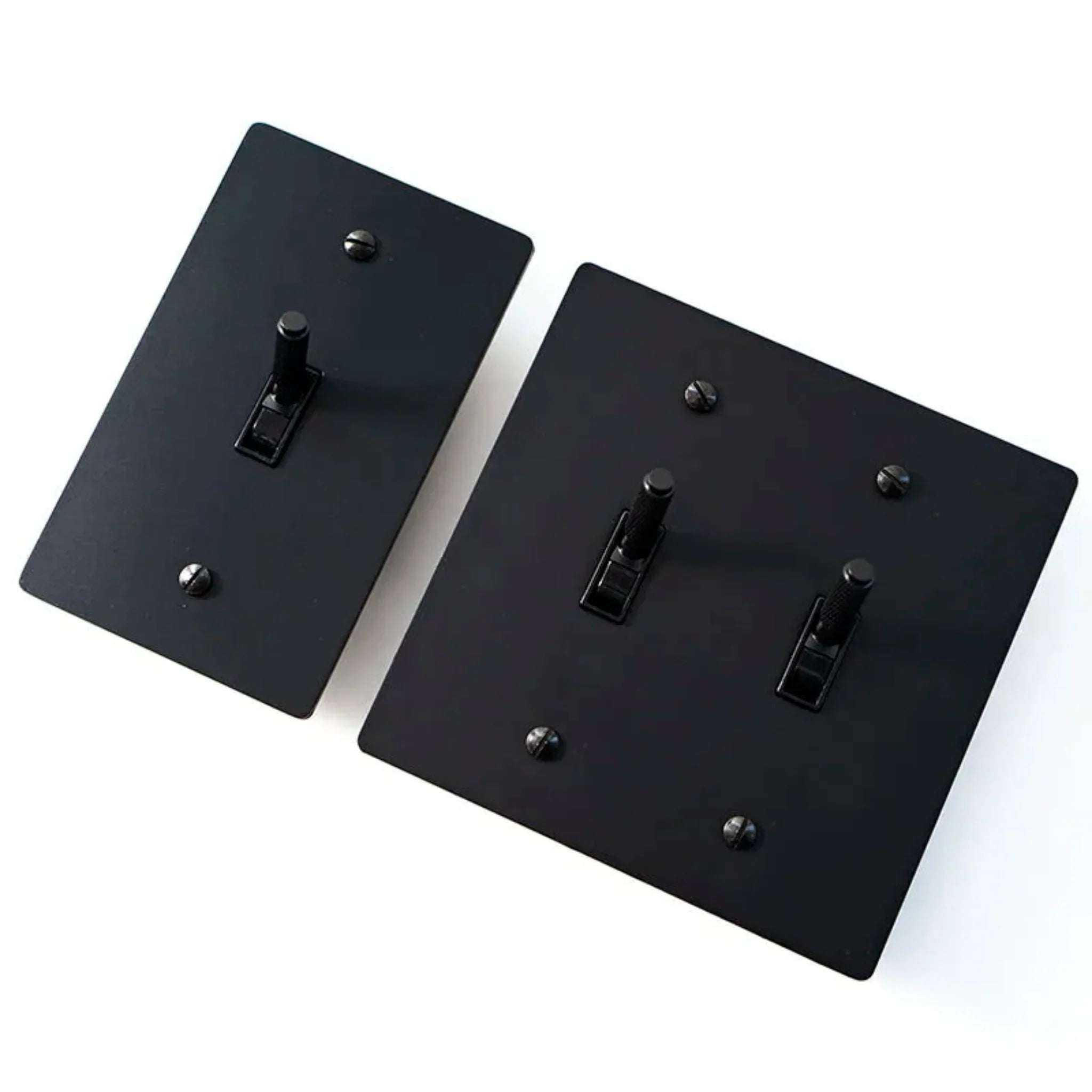 Premium Matte Black Brass Toggle Switch by Skonne, Single-Pole Switches, Svarta Solid